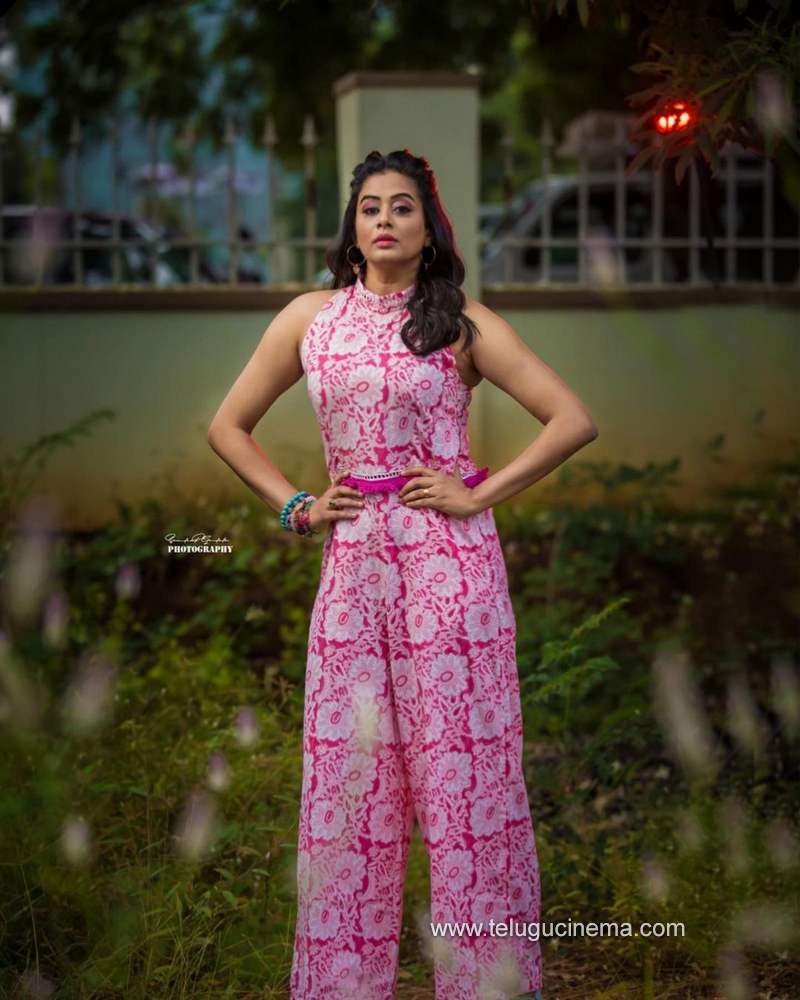 priyamani stills 041120 003