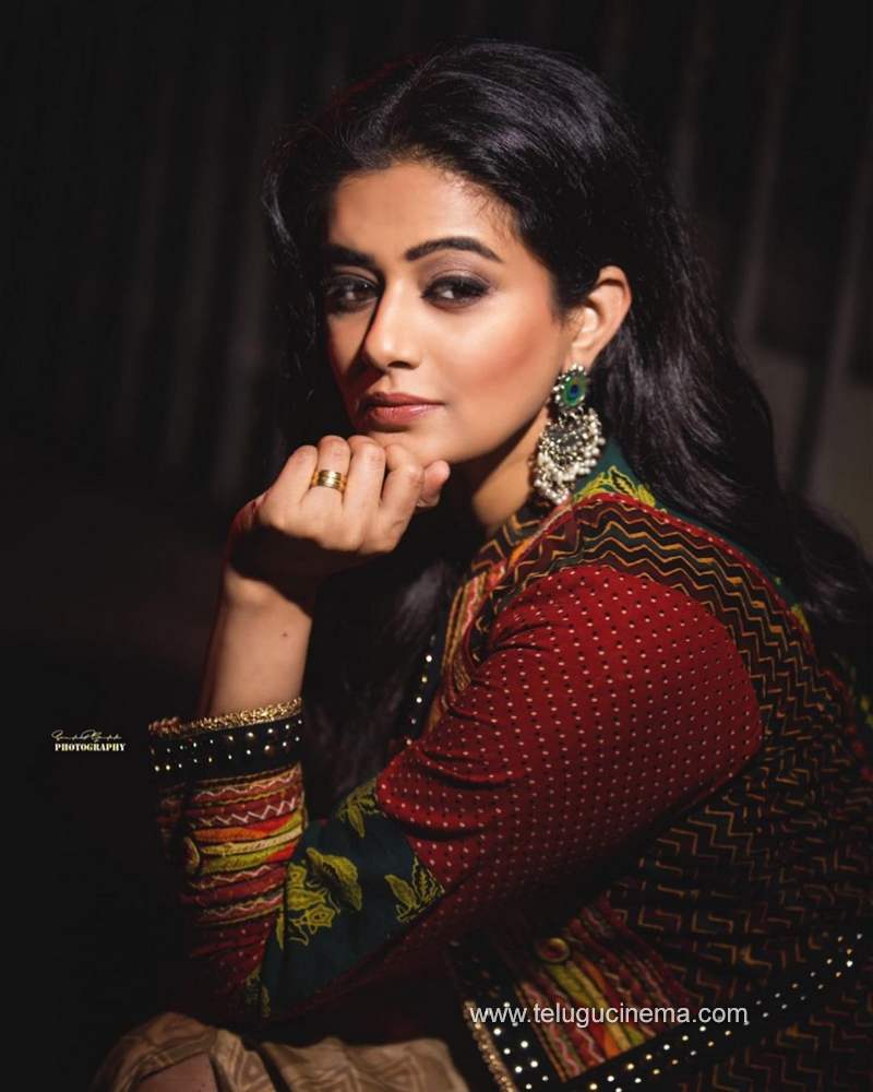 priyamani stills 111120 007