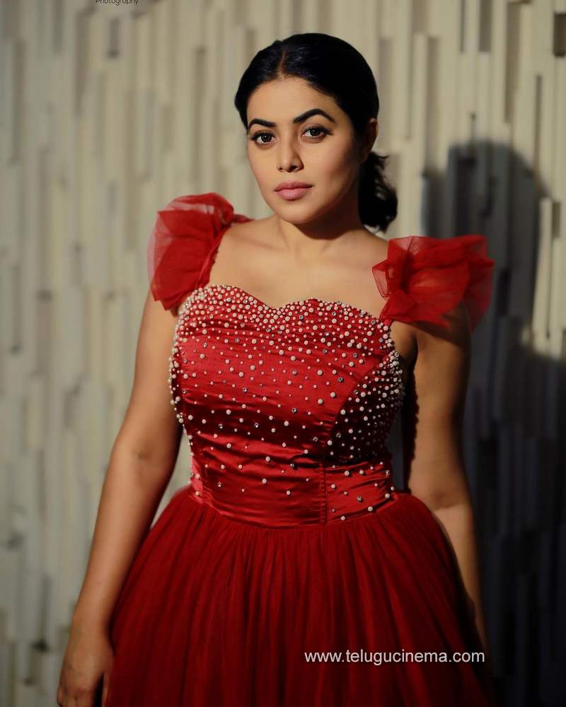 purna stills 041120 005
