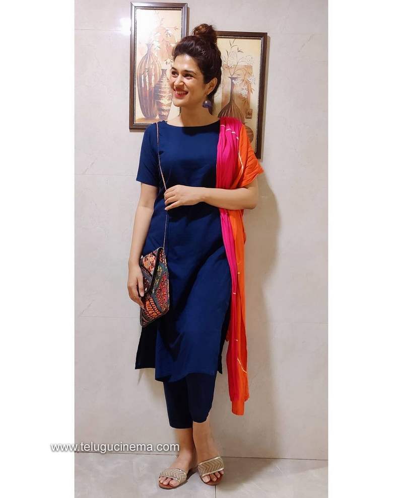 shraddhadas stills 081120004