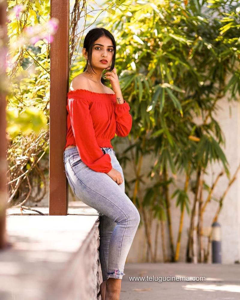 ananyanagalla stills 241220 004