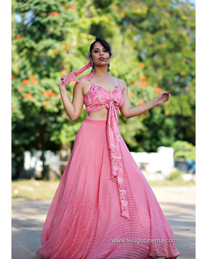 anasuya stills 311220 001