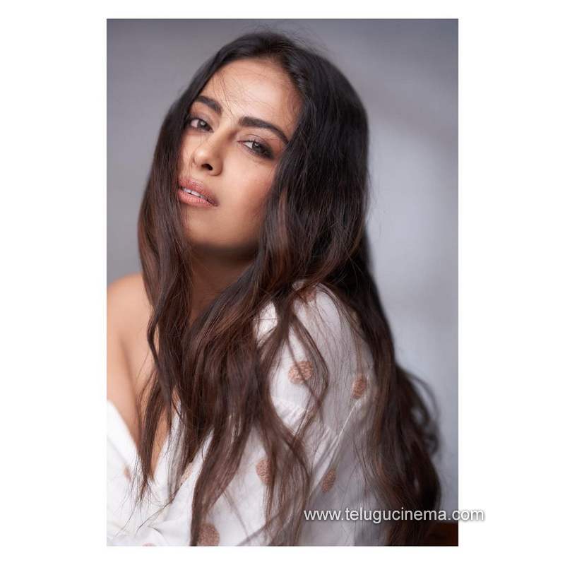 avikagor stills 111220 001