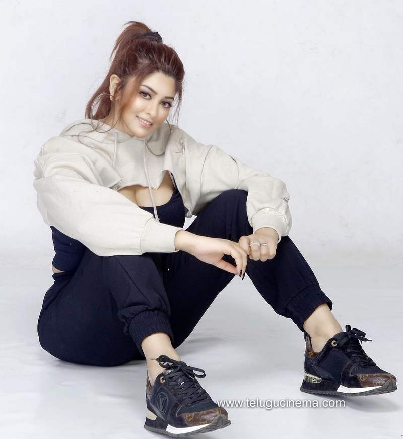 payalgosh stills 071220 004