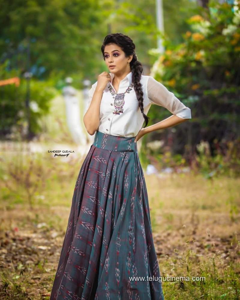 priyamani stills 301220 005