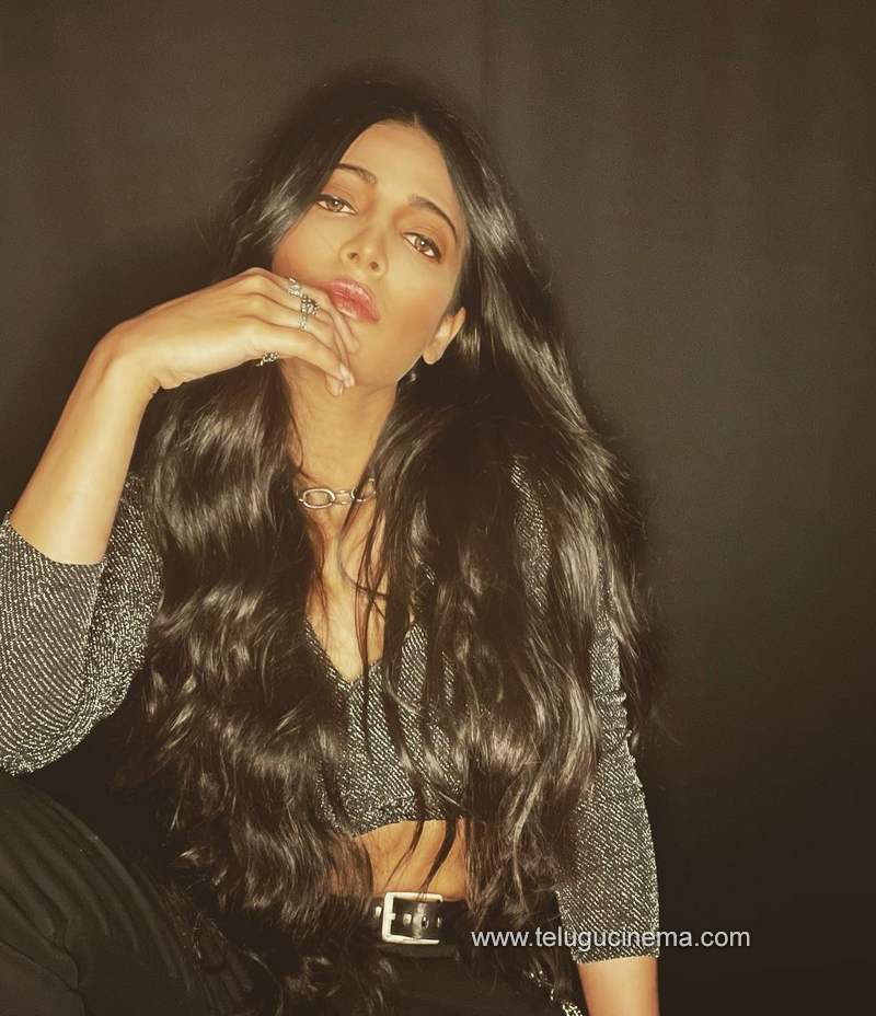 shruthihasan stills 171220 001