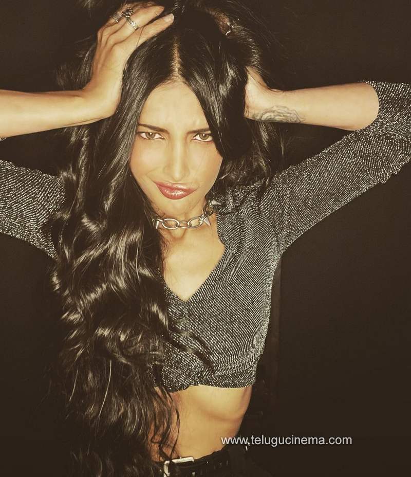 shruthihasan stills 171220 002