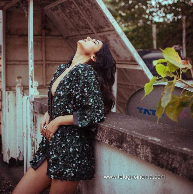 sonal stills 041220 002