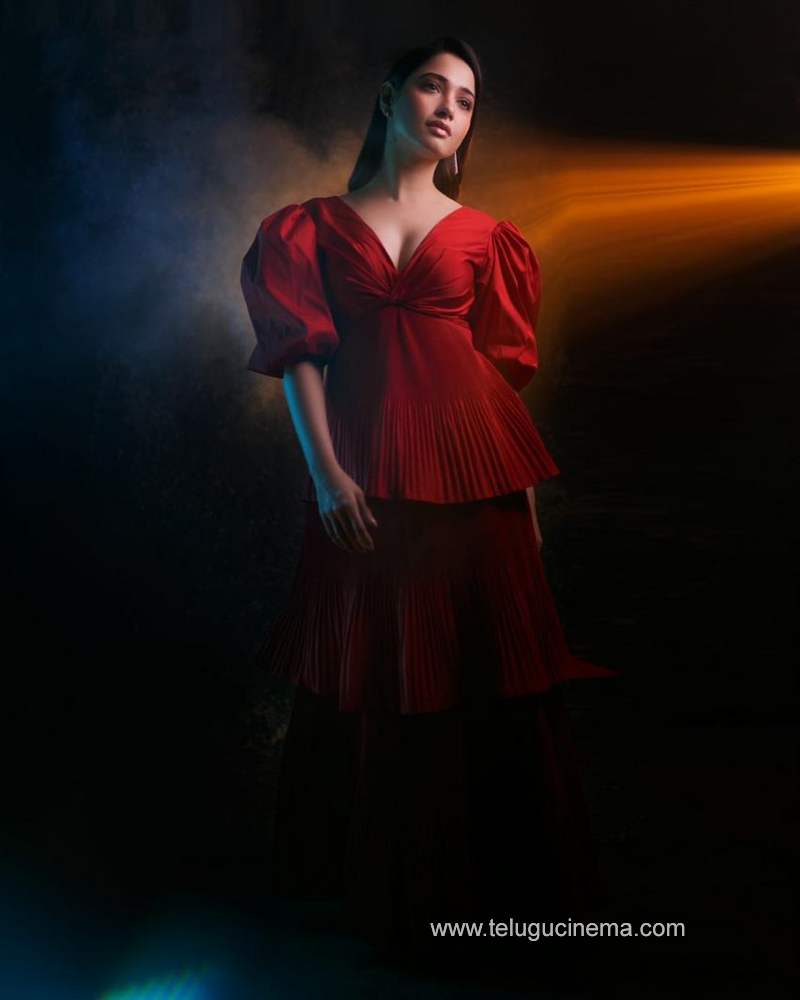 tamannah stills 081220 001