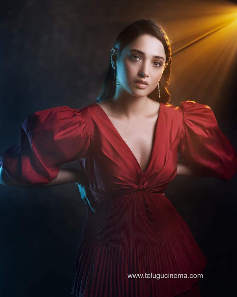 tamannah stills 081220 002