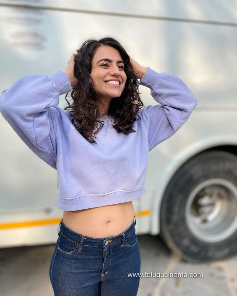 aksha stills 020121 001