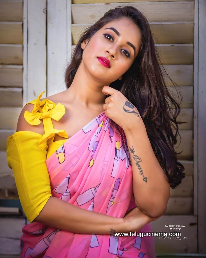 deepthisunaina stills 31012100006