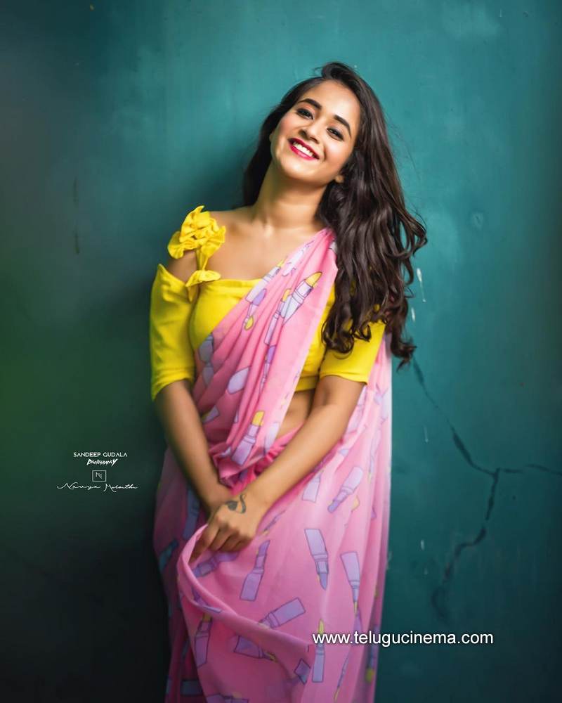 deepthisunaina stills 31012100010