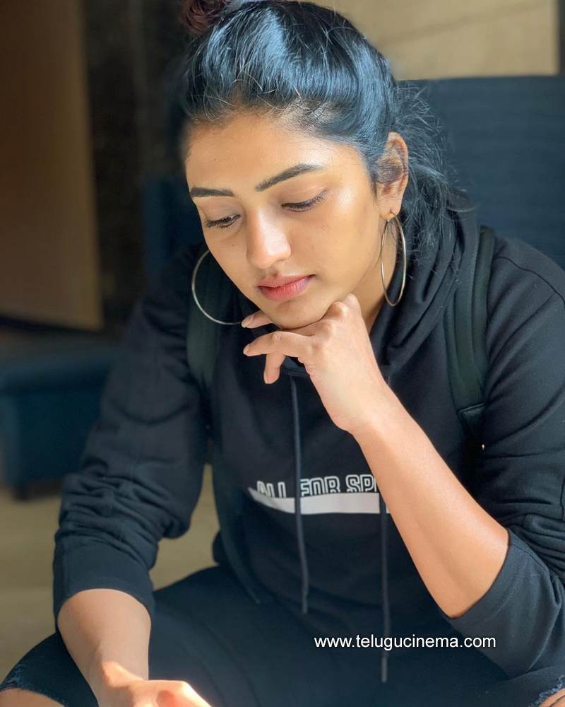 eesharebha stills 06012100001