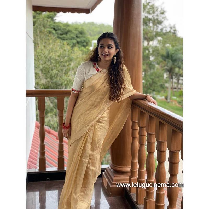 keeerthysuresh stills 15012100015