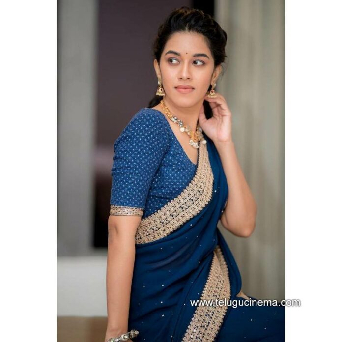 Photos: Mirnalini Ravi’s Saree statement | Telugu Cinema