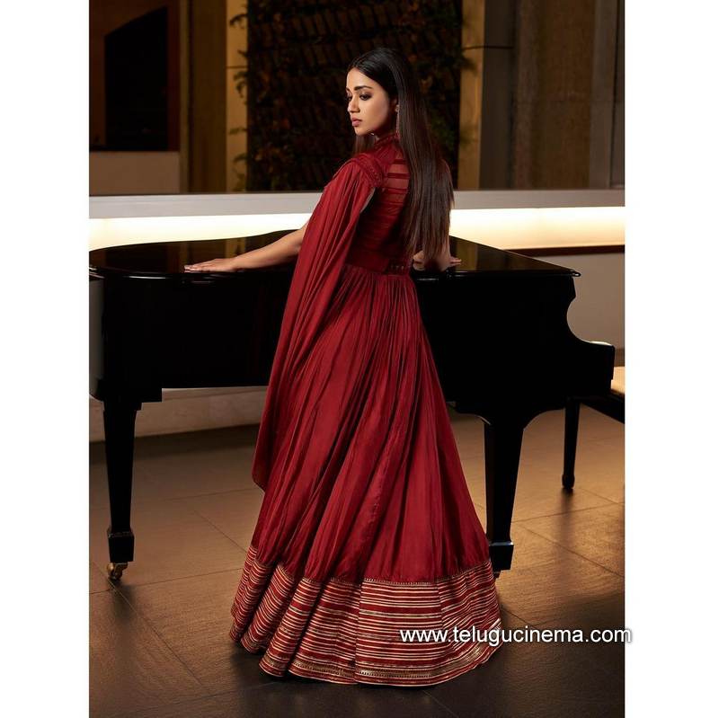 nivetha stills 15012100003