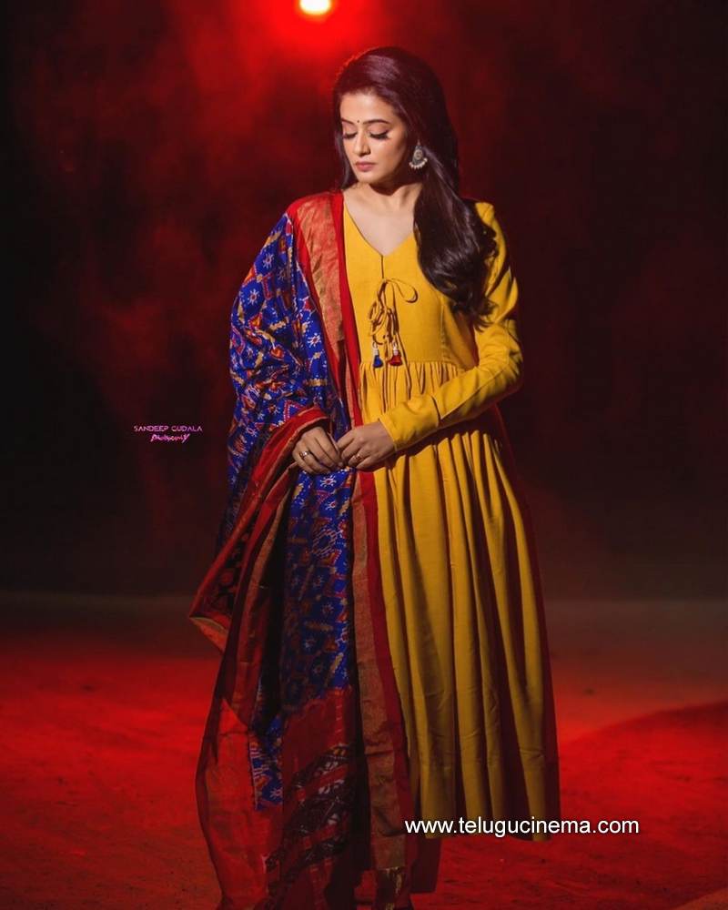 priyamani stills 06012100005