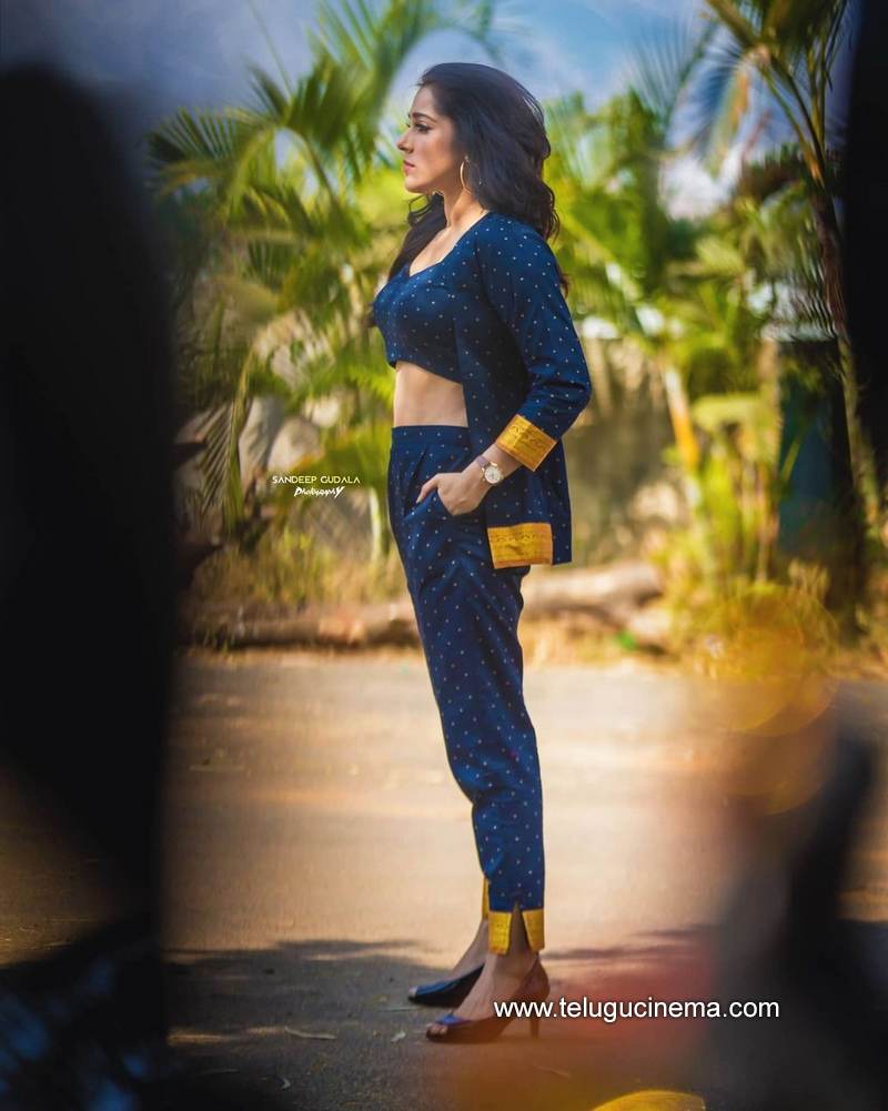 rashmi stills 28012100003