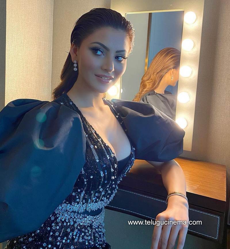 urvashi stills 20012100002