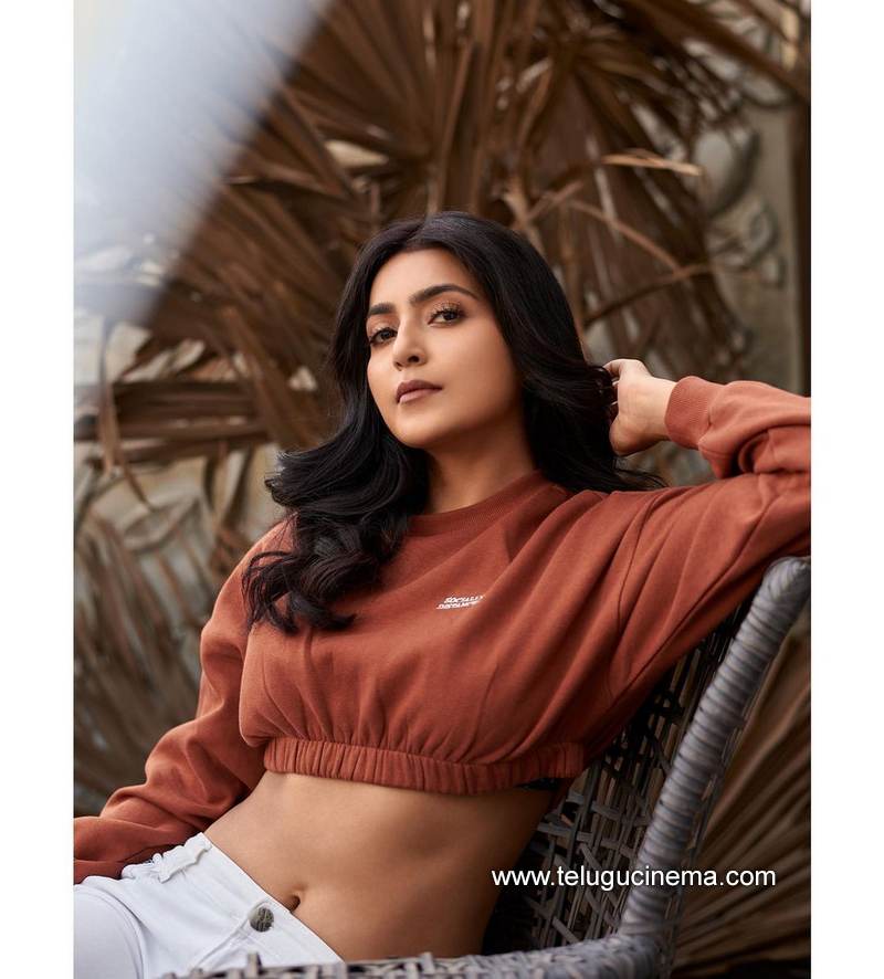 avanthika stills 22022100001 1