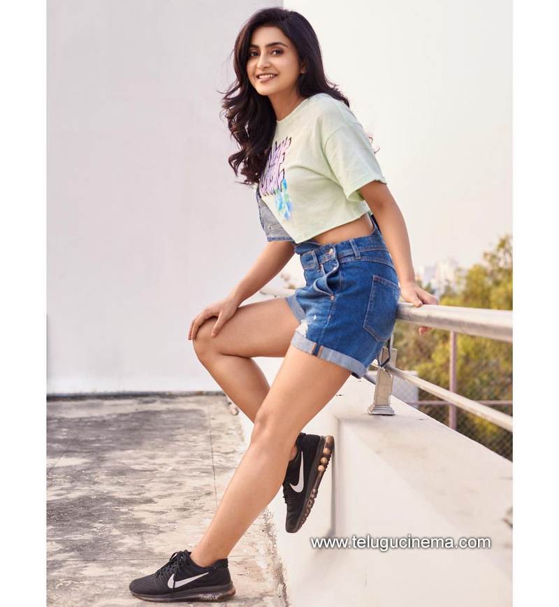 avanthika stills 22022100003 1