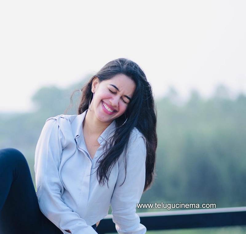 mirnaliniravi stills 16022100002