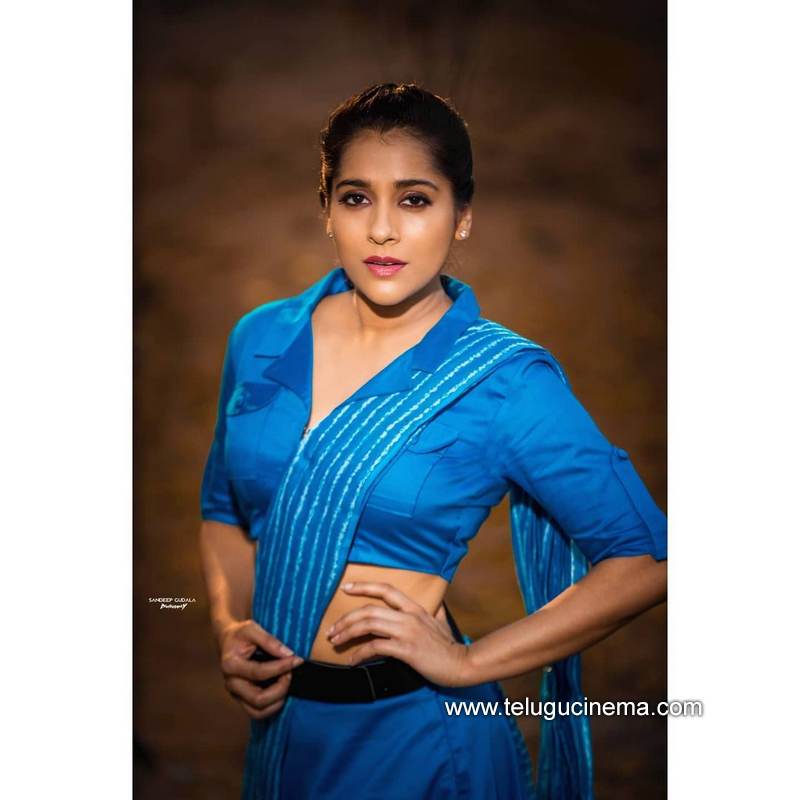 rashmigoutham stills 13022100010