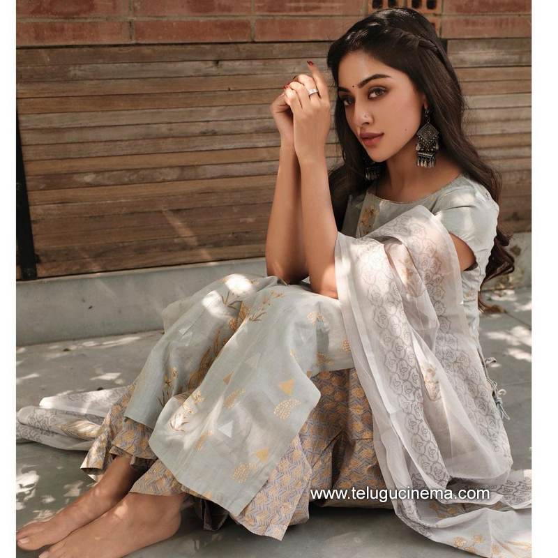 Anu Emmanuel sits on the floor | Telugu Cinema