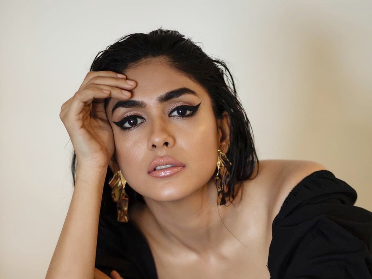 Mrunal Thakur
