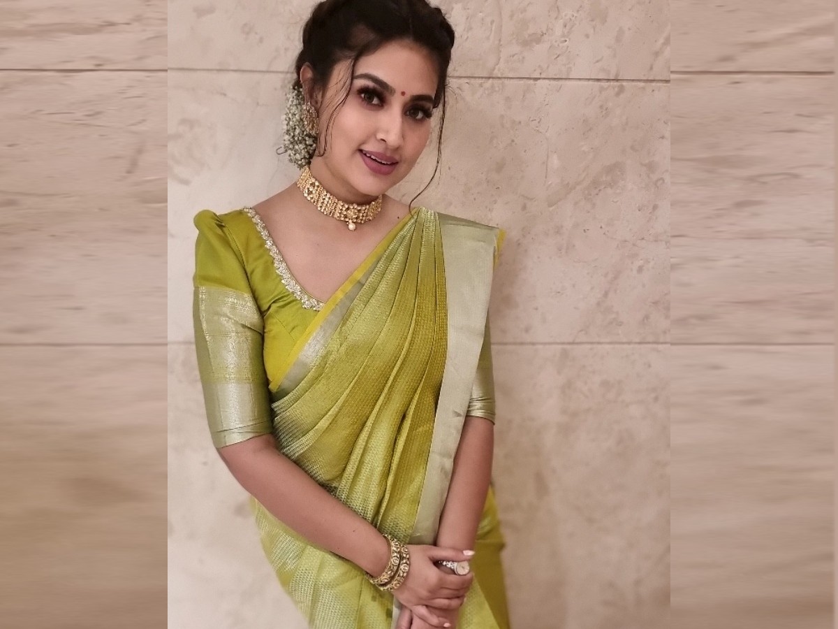 realactress_Sneha@prasanna❤❣💗 on Instagram: “❣✌✌✌@realactress_sneha  @prasanna_act… | Bridal blouse designs, Silk saree blouse designs, Wedding saree  blouse designs