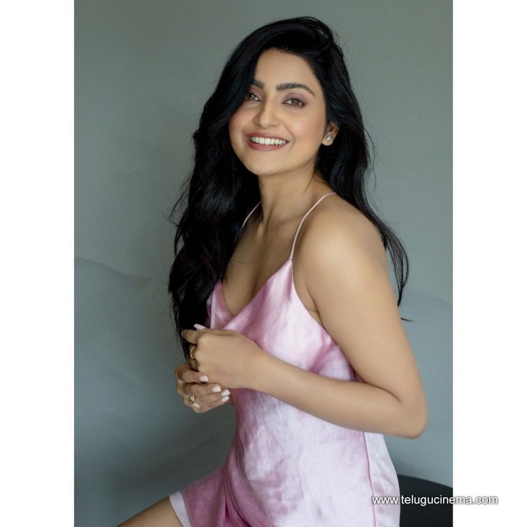 Avanthika Mishra for an ad shoot | Telugu Cinema