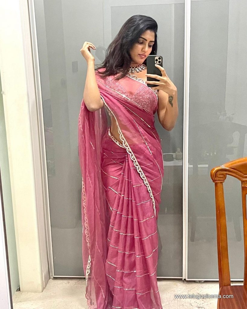 Dimple Saree Era!🌝🌸 Bootifulll🙈🐣 Swipe me👉🏻 . . . . #trending  #explorepage #saree #indianwear #sareekove #sareepost #sa... | Instagram