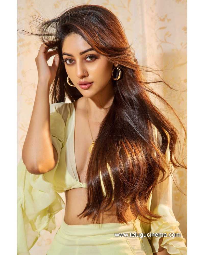 anuemmanuel stills 191121 003