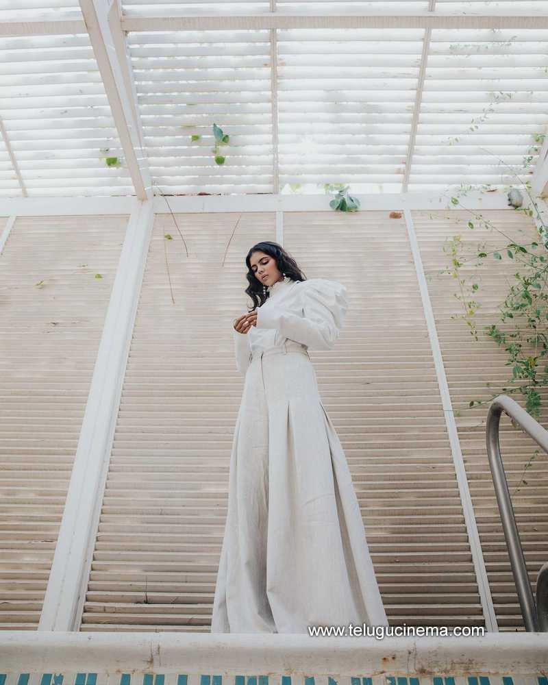 kalyanipriyadarshni stills 171121 002