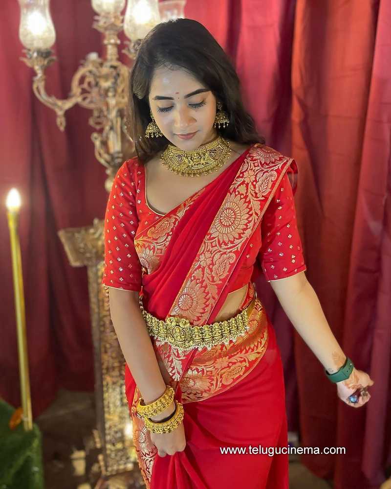 Deepthi Sunaina in half saree photoshoot stills #deepthisunaina  @news7telugu #halfsaree | Instagram