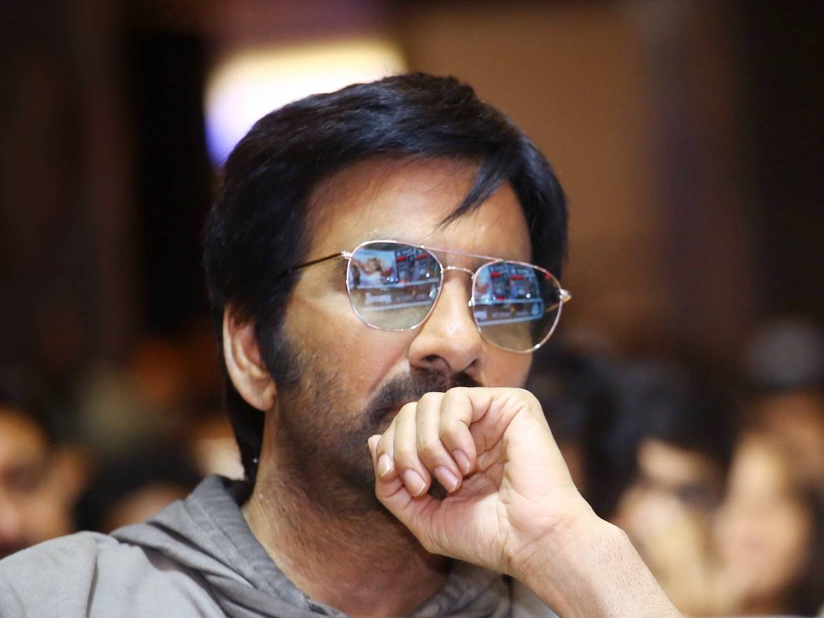 Ravi Teja gets 10 Cr for a guest role! | Telugu Cinema