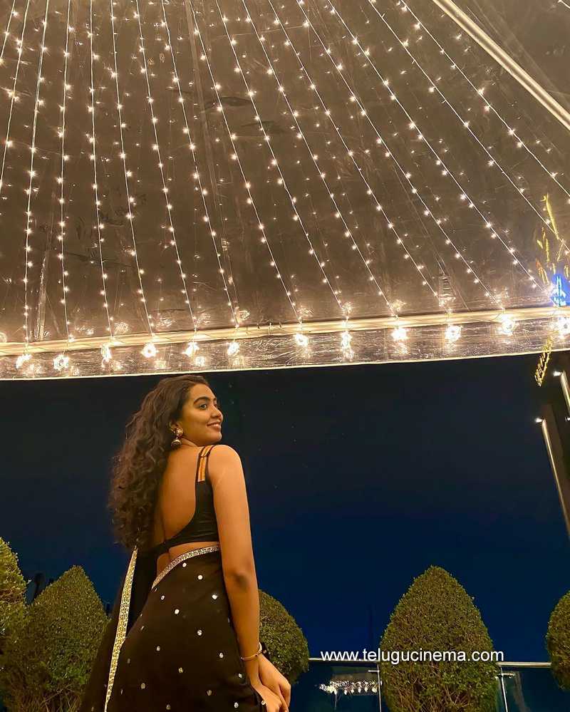 shivathmika stills 210222 003