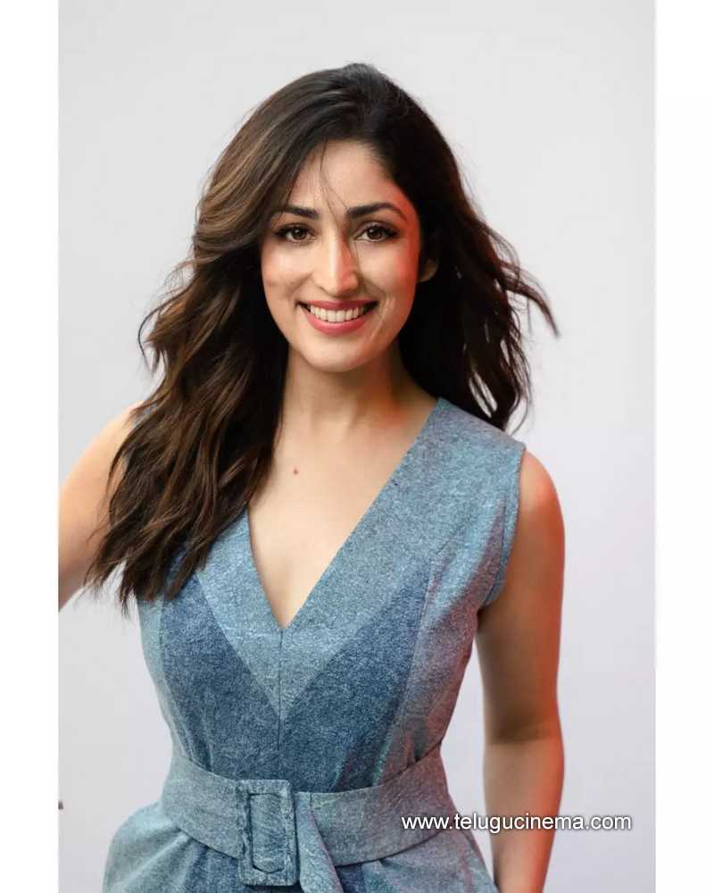 Yami Gautam’s blue-tiful style | Telugu Cinema