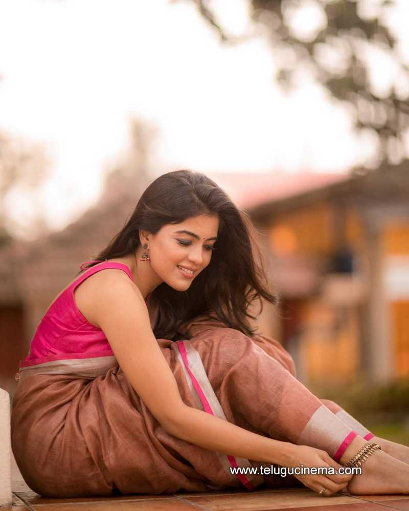 Amritha Aiyer In A Saree Page Telugu Cinema