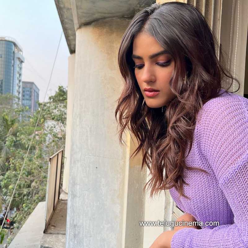 kavya stills 180322 004