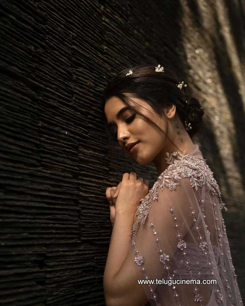 priyanka stills 280322 002