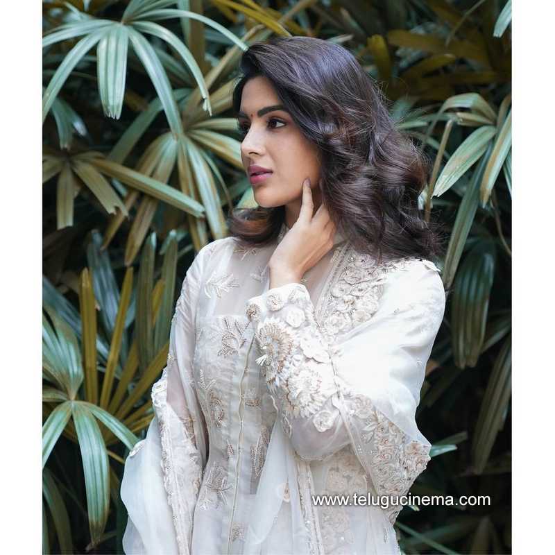 samyukta stills 230322 003