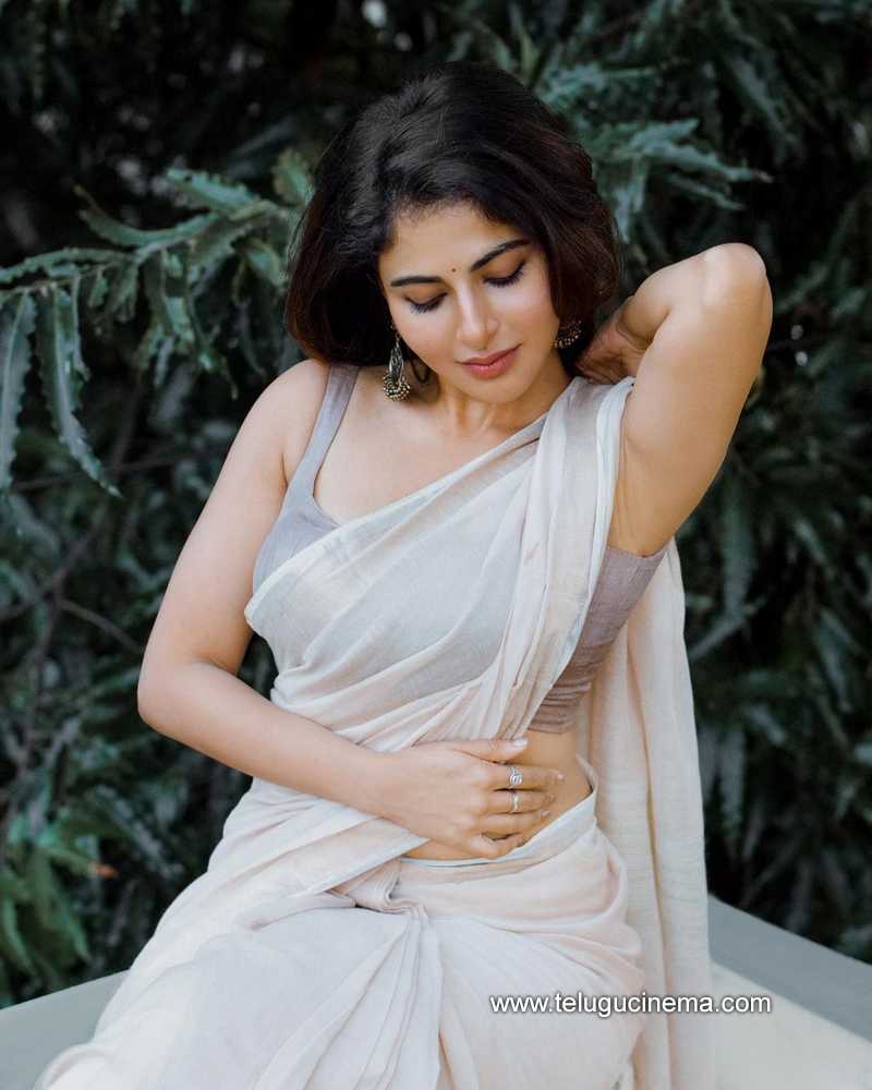 iswarya stills 140422 003
