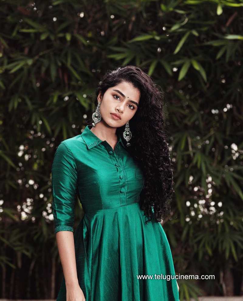 Anupama in a green outfit | Page 6 | Telugu Cinema