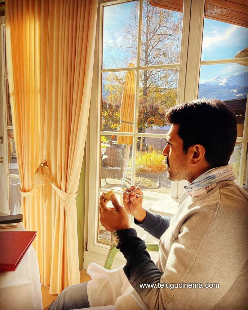 ram-charan-shares-throwback-holiday-pictures-telugu-cinema