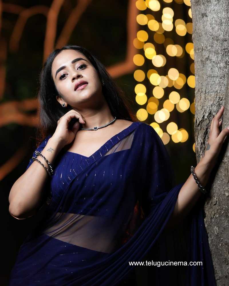 Bigg Boss Telugu contestant Deepthi Sunaina Redefines Elegance In  Multicoloured Dress - BridalTweet Wedding Forum & Vendor Directory