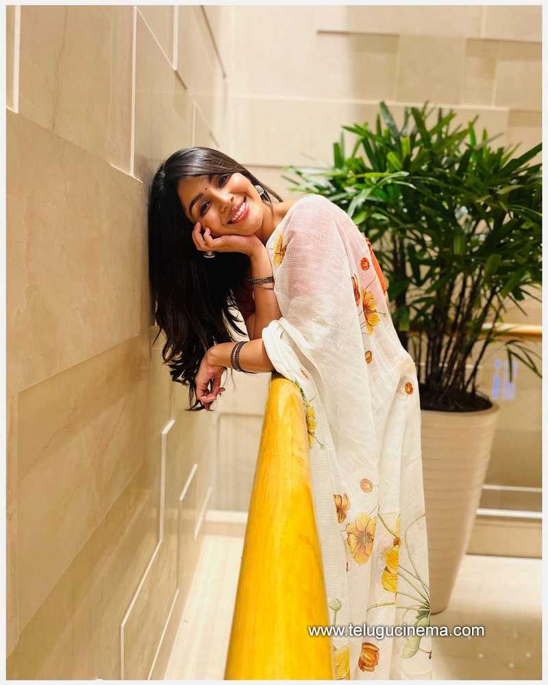 samyukta stills 060522 003