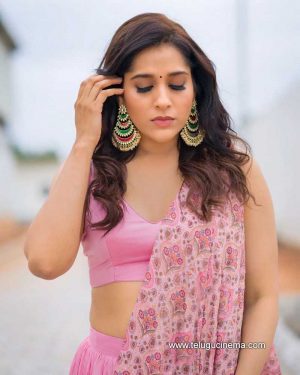 Rashmi Gautam New Photoshoot Telugu Cinema