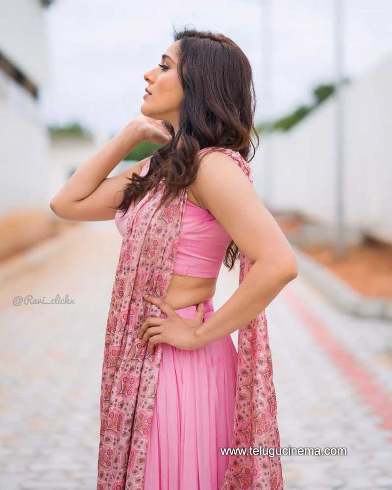 rashmi stills 230722 004